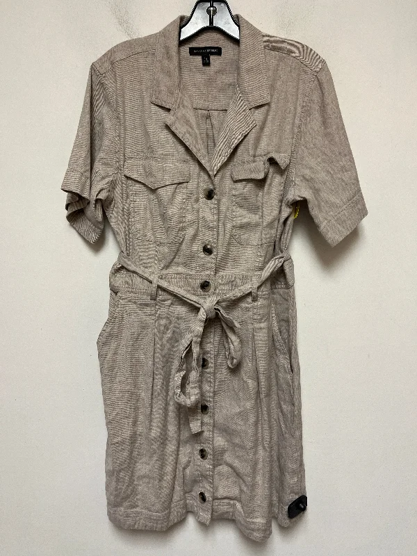 Dress Casual Short By Banana Republic In Tan, Size: Xl A-line Mini Skirt